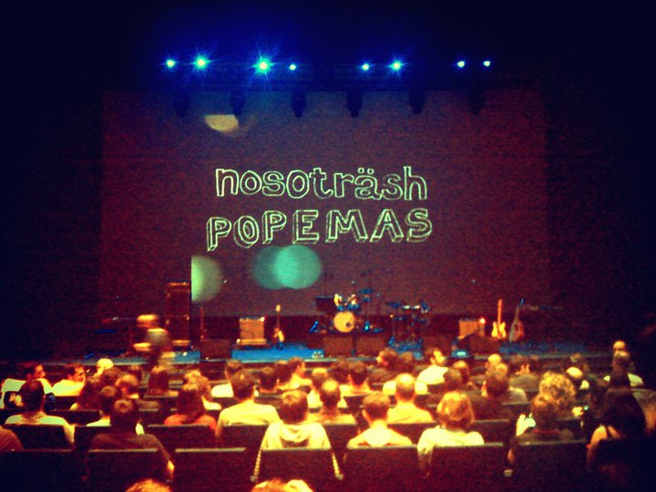 Imagen destacada de noticia: NOSOTRÄSH: Vuelven a tocar Popemas en directo